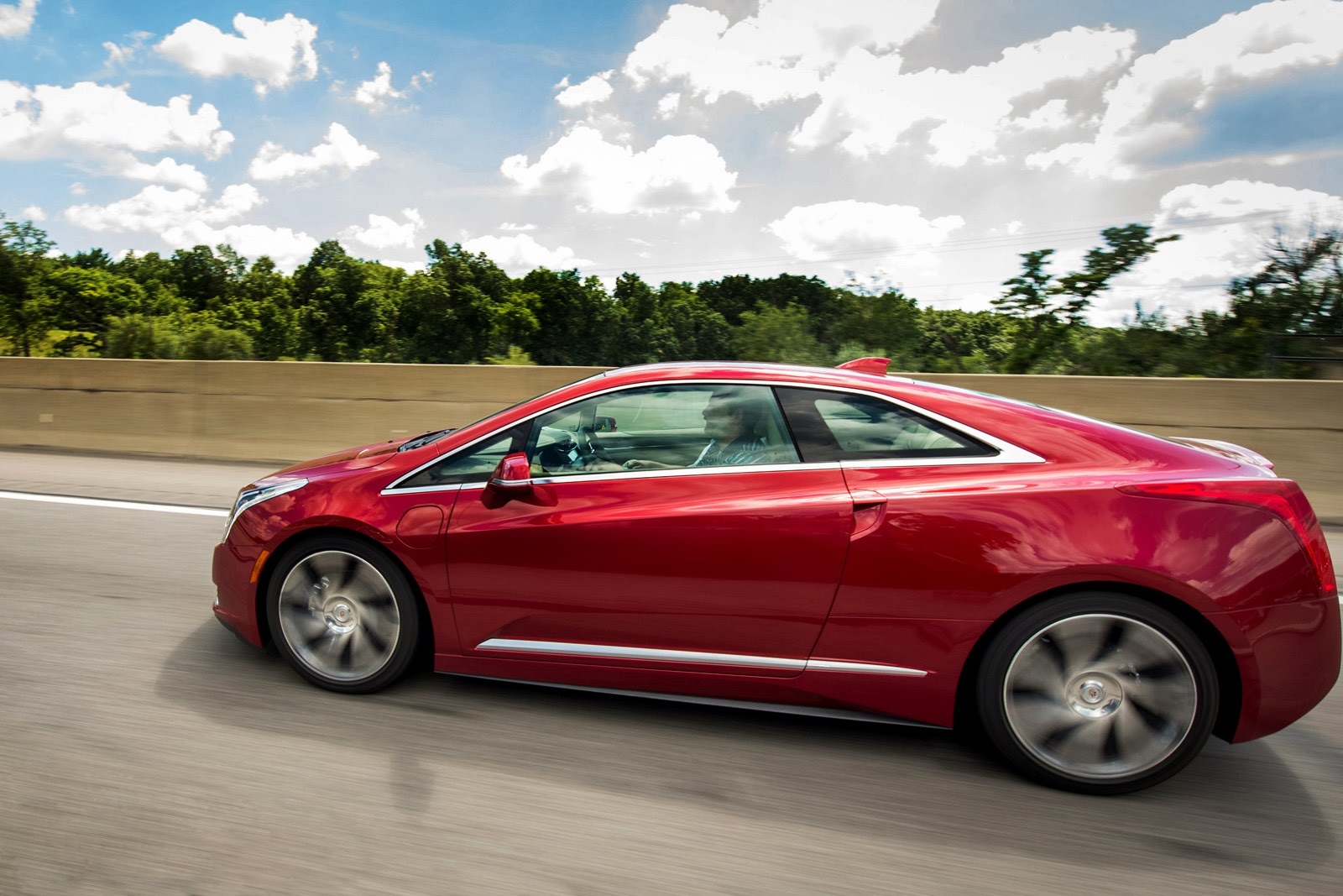 [Cadillac-ELR-2%255B3%255D.jpg]