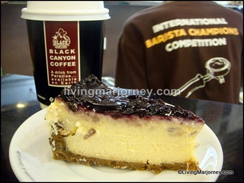 Black Cnyon Coffee: Blueberry Cheesecake
