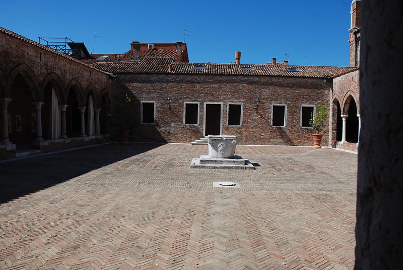 Chiostro_mad_orto_12.jpg