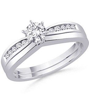 Round Diamond Engagement Ring With Matching Wedding Band(2)