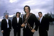 Roger Clyne & the Peacemakers