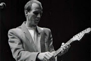 Adrian Belew