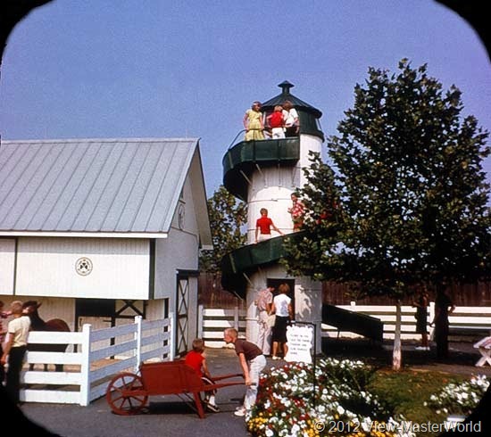 View-Master Dutch Wonderland (A634), Scene 10: Silo-Slide on Dutch Amish Farm
