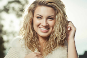 Tori Kelly