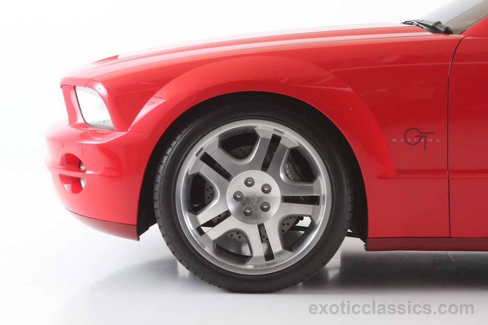 [2004-Ford-Mustang-GT-Convertible-Concept-6%255B4%255D.jpg]