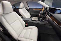 2013-Lexus-ES300h-Hybrid-13.jpg