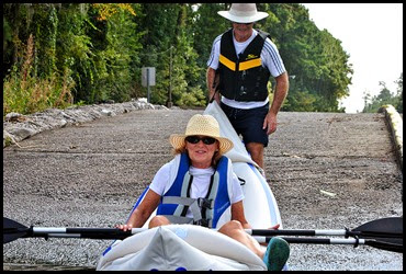 02 - Ron and Karen launching the Kayak