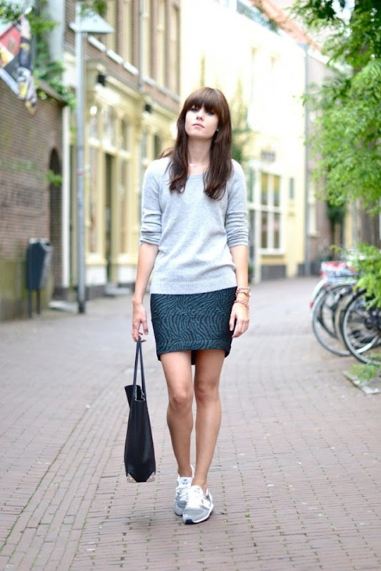 outfit-mohair-knit-new-balance-zebra-skirt-710x1065