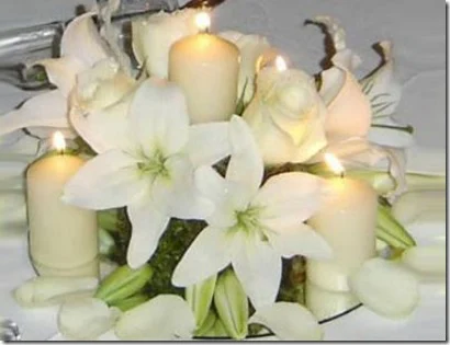 centro de mesa para boda con velas y flores 2013