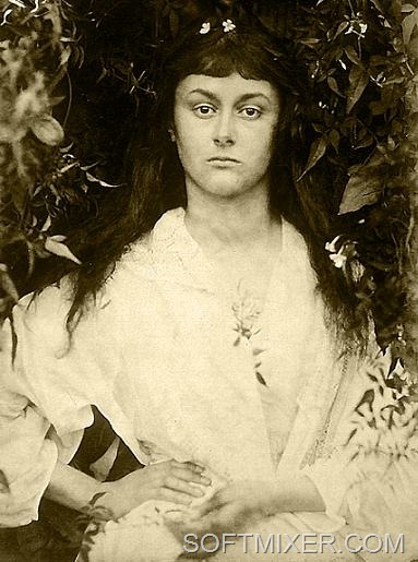 [Alice_Liddell_as_a_young_woman%255B7%255D.jpg]