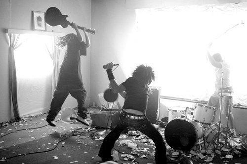 [422121_268774983187735_129059640492604_632628_978304092_n%255B3%255D.jpg]