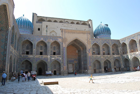 Obiective turistice Samarkand - Registan