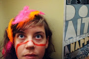 tUnE-yArDs