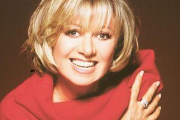 Elaine Paige
