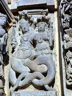 [naga-Hoysala-Belur-Chennakeshava-Temple-gm-%255B4%255D.jpg]
