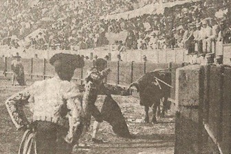 [1899-04-30-Jerez-Reverte-matando-en-%255B1%255D.jpg]