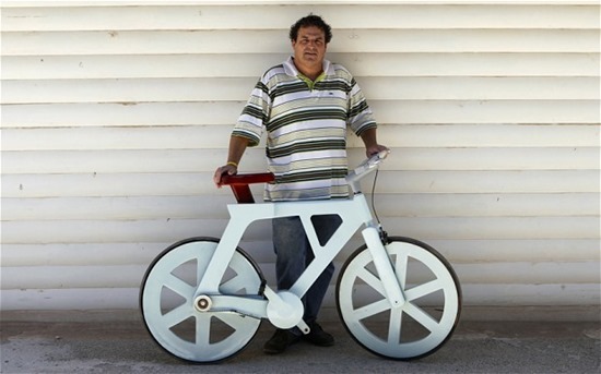 Bicicleta de papelão 10