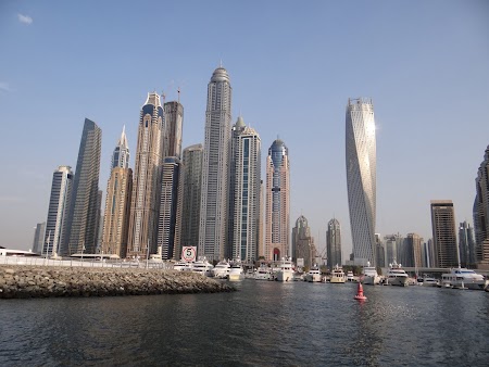 Blocul rasucit din Dubai Marina