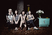 The Coathangers