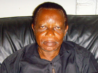 Guvano Mwana Vangu,  guitariste congolais et auteur compositeur des années 60.