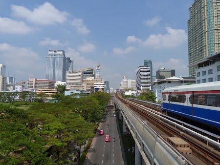 10. Sky Train - Bangkok.JPG