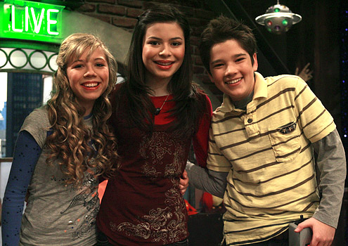 nathan kress y jennette mccurdy 2011