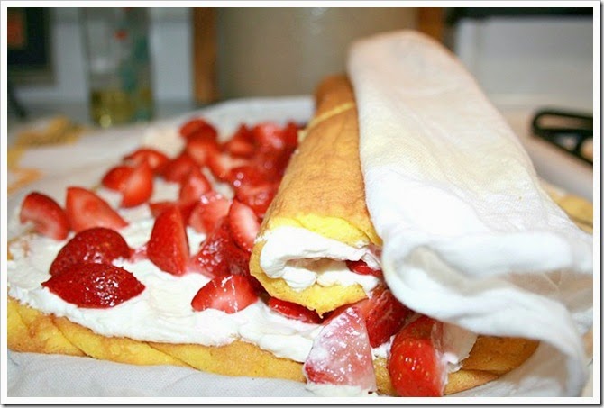 strawberry cream roll cake recipe strawberry cream roll cake recipe