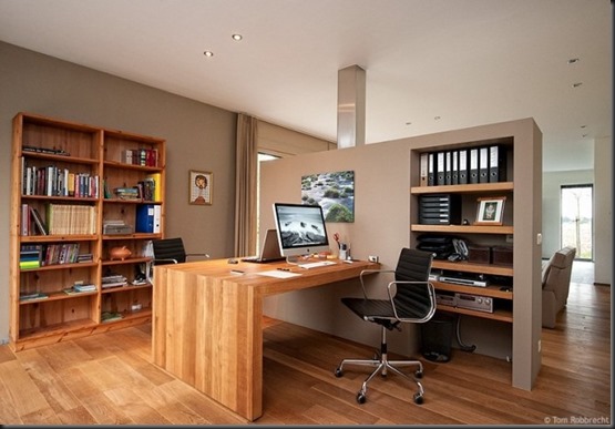 smart-and-spacious-workspace-665x440
