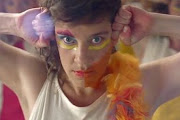 tUnE-yArDs