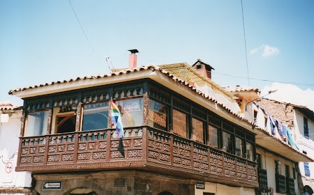 04. Balcoane in Plaza de Armas.jpg