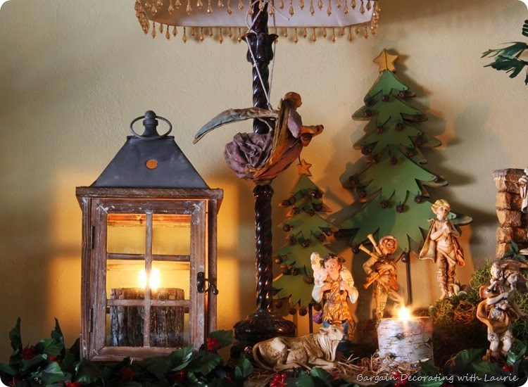 Christmas Mantel  -Bargain Decorating with Laurie