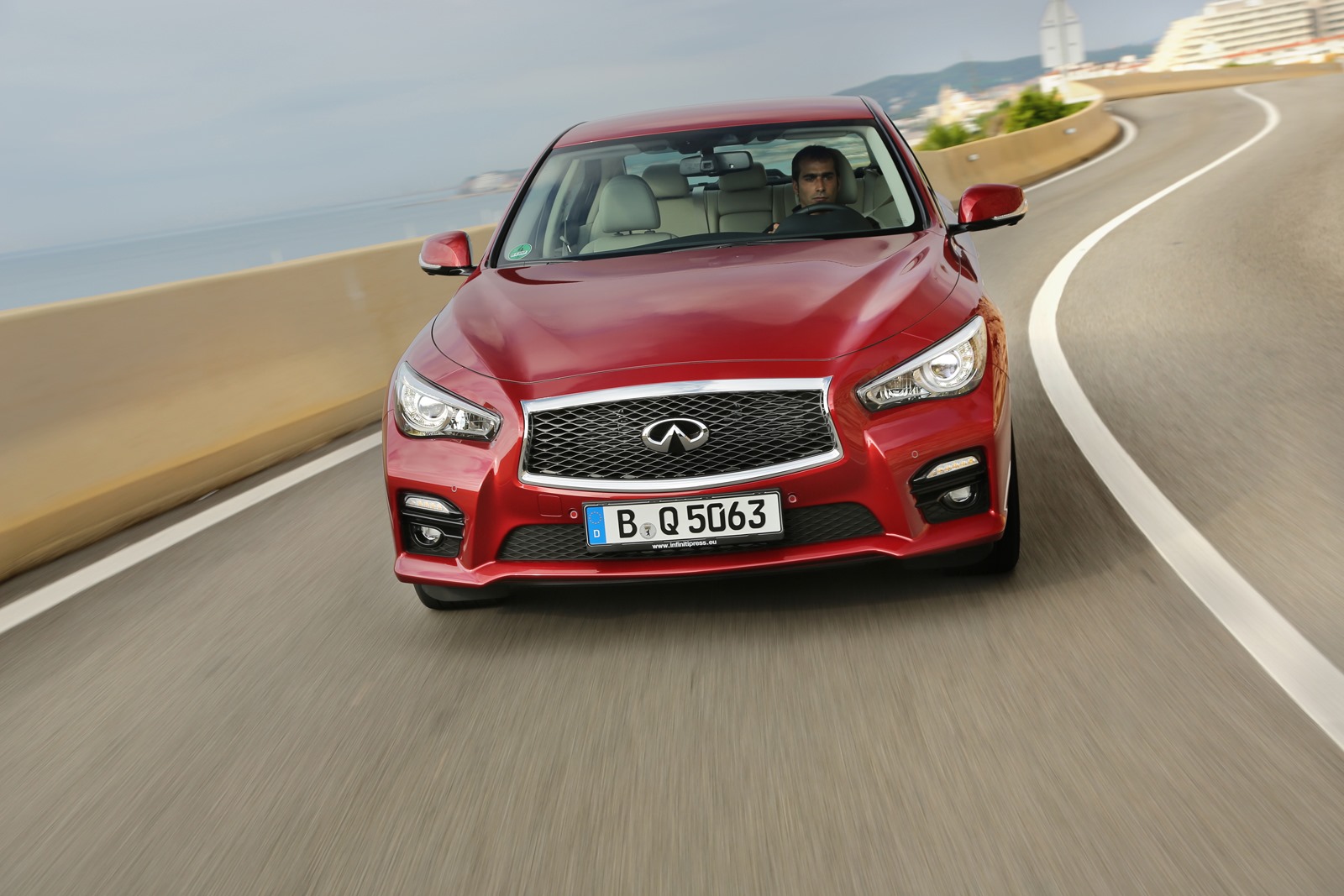 [Infiniti-Q50-4%255B3%255D.jpg]