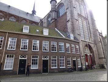 Leiden-14 464