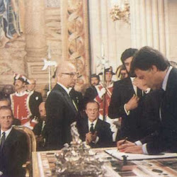 Firma de la adhesión de España a la CEE en junio de 1985