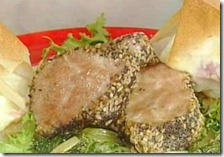 Filetto di maiale con fagottini di pasta brick alle verdure
