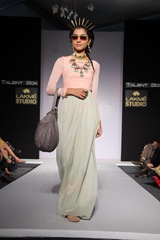 2Nitya Arora'S Collection at  LFW SummerResort 2012