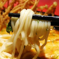 大心新泰式麵食