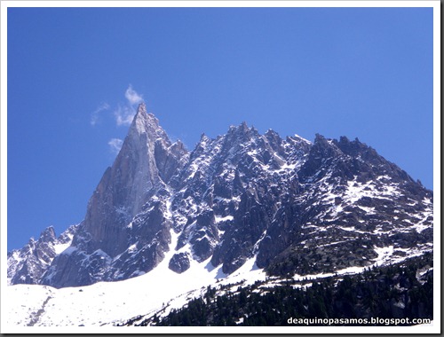 Descenso del Valle Blanco esquiando (Chamonix, Alpes) 5415