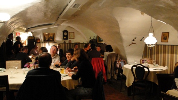 Restaurante Vanaema Juures - Tallinn