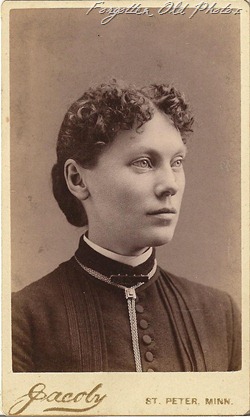Emily Lundun or Mrs skoog CDV DL Antiques 1877 to 1879