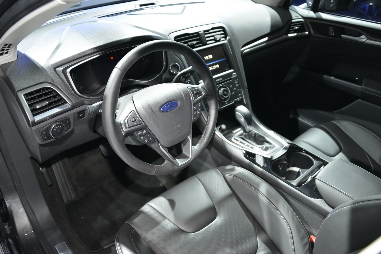 [2013-Ford-Mondeo-34%255B2%255D.jpg]