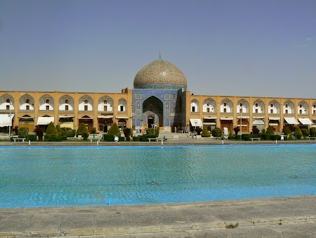 24. Imam Square - Esfahan.JPG