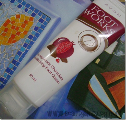 Avon Footworks Pomegranate & Chocolate Foot Cream Review