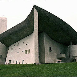 83.- Le Corbusier. Notre Dame de Haut. Ronchamp