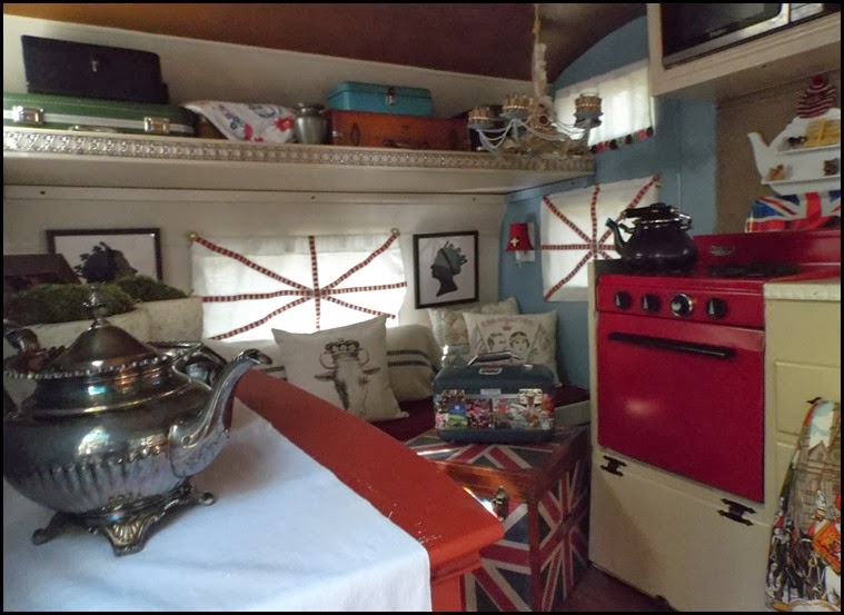 vintage camper 3 interior 2