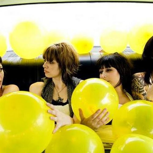 The Coathangers