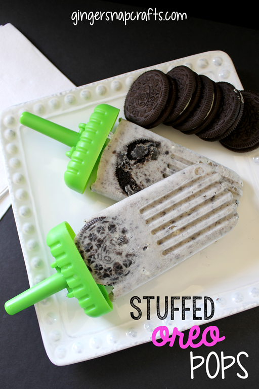 Stuffed Oreo Pops by GingerSnapCrafts.com #popsicle #recipe
