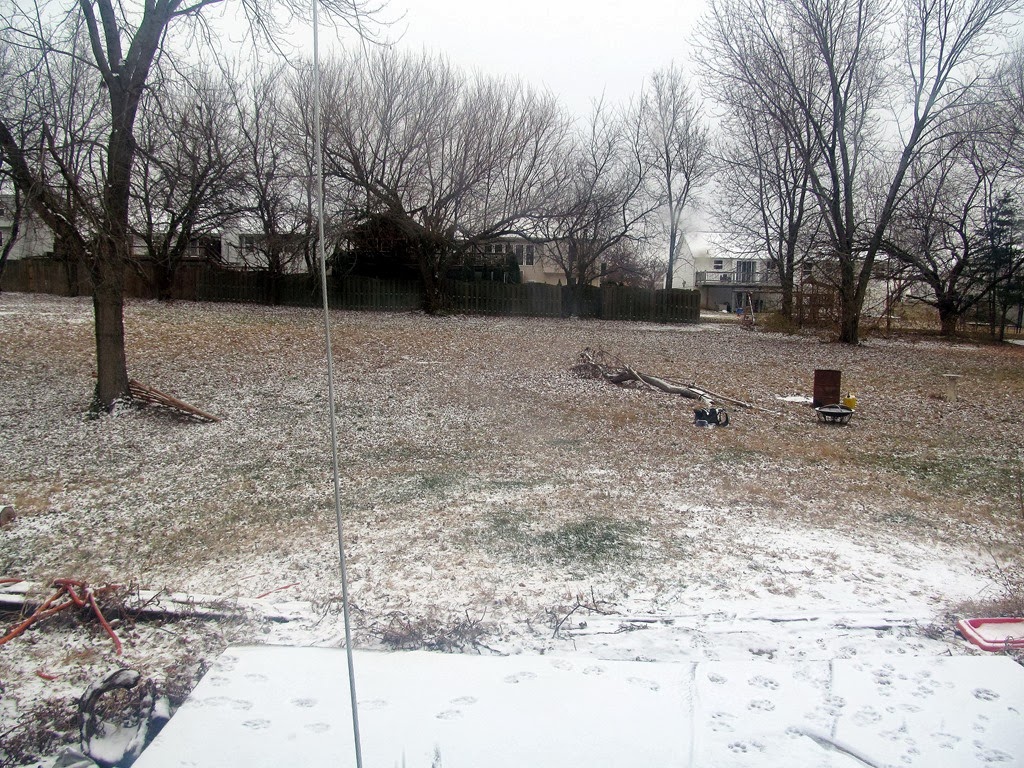 [FIRSTSNOW12-06-13A%255B4%255D.jpg]