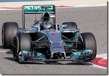 Rosberg con la Mercedes nei test in Bahrain 2014