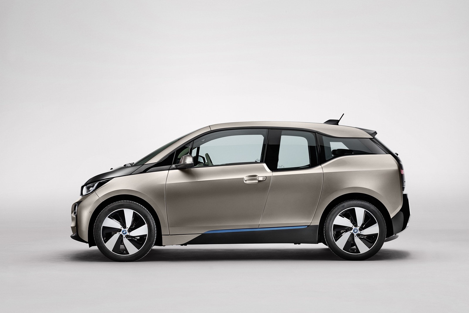 [2014-BMW-i3-2%255B2%255D.jpg]